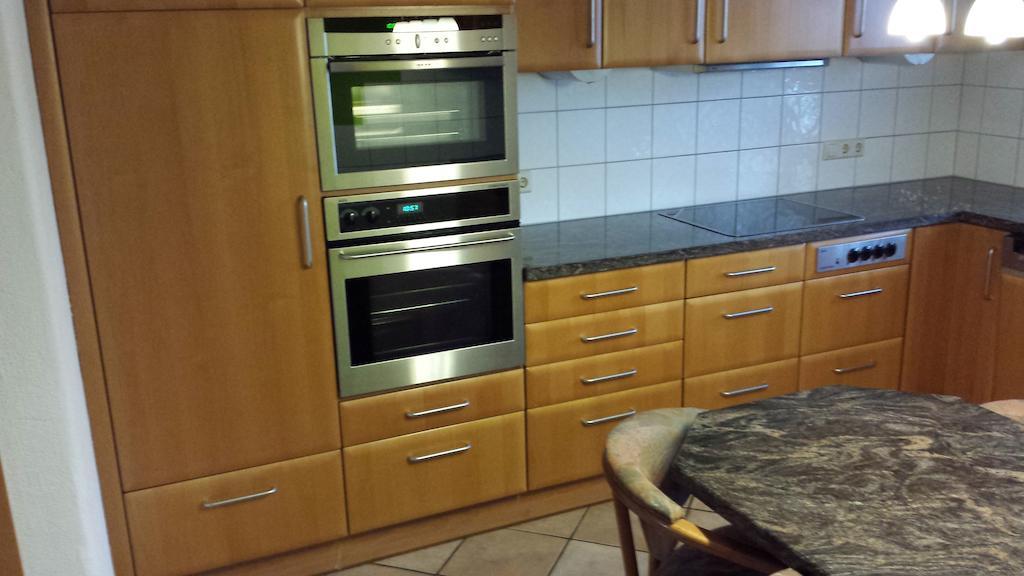Ferienhaus Schwoerer Rheinhausen Phòng bức ảnh